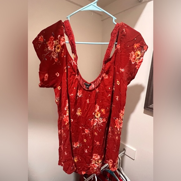 Torrid 2X cold shoulder Spring/Summer top - Picture 1 of 4